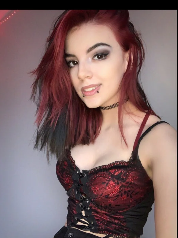Evie OnlyFans profile