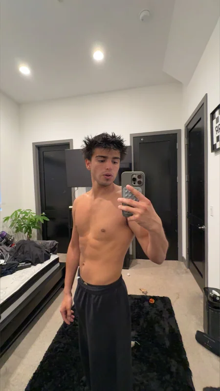 Evillxe OnlyFans Creator Evillxe OnlyFans creator with captivating content