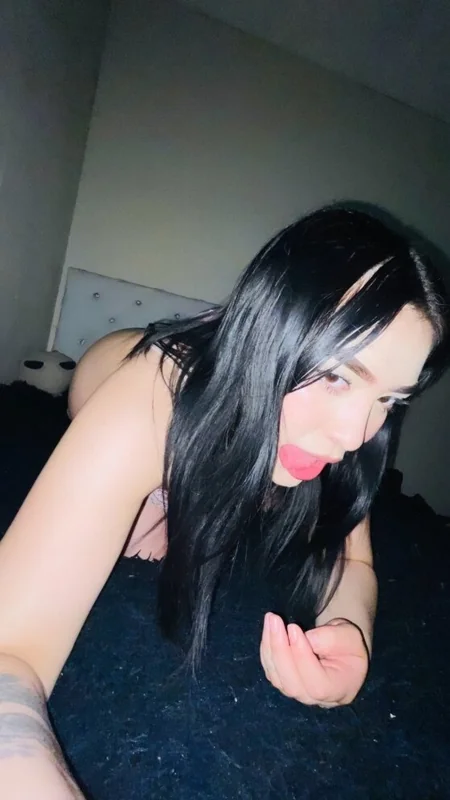 Evybarbie OnlyFans creator with exclusive content