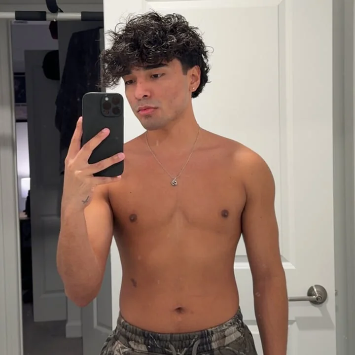 Exclusivealejandro OnlyFans profile