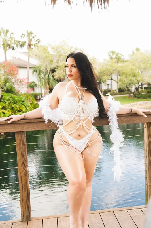Mandi May OnlyFans Profile Mandi May OnlyFans spicy Latina queen