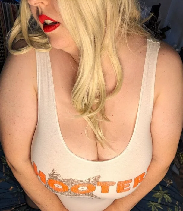 Fartingfreya OnlyFans creator with unique content