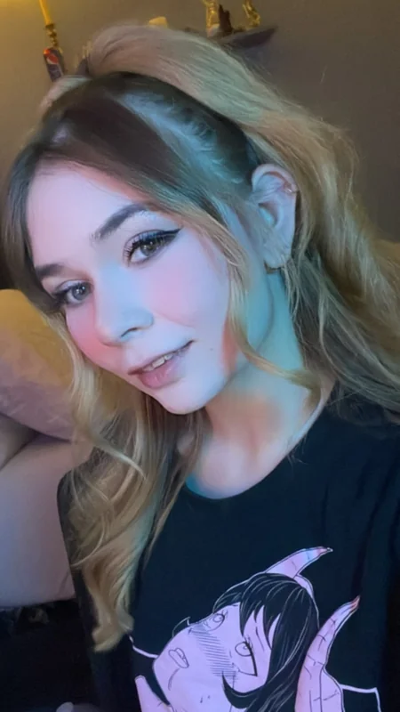 Favoritemidwestvixen OnlyFans creator with a fun personality.