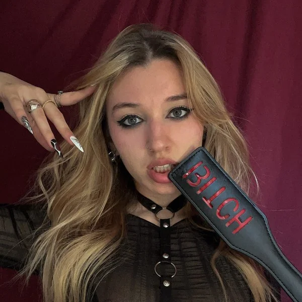 femdomsasha on OnlyFans femdomsasha OnlyFans petite creator