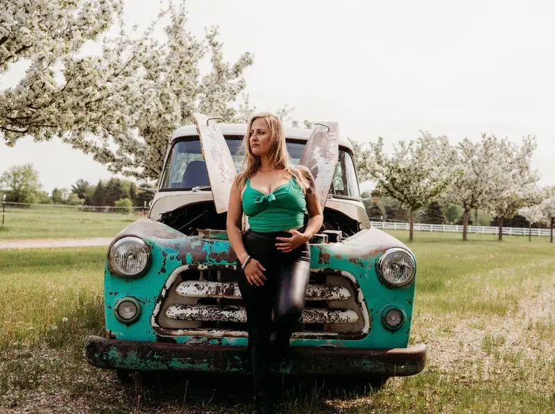 Elena Pears - OnlyFans Creator Profile Picture