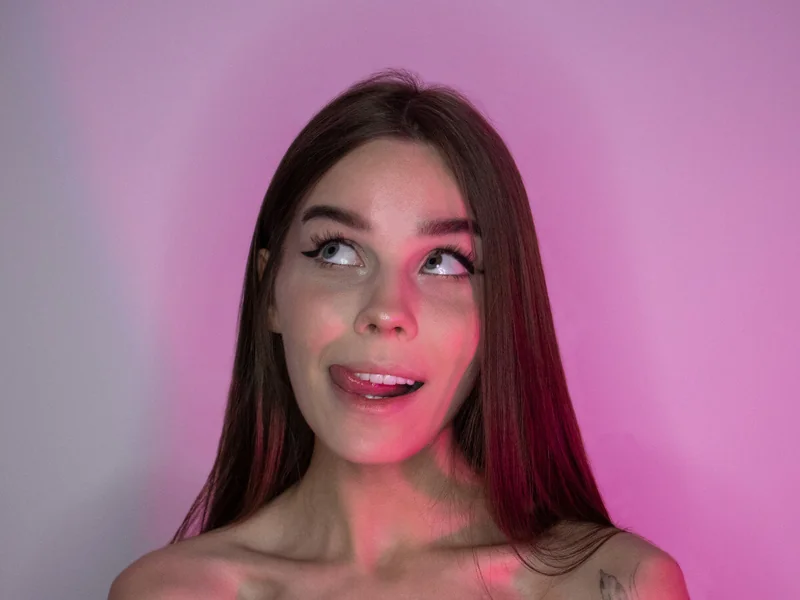 Alina Fox OnlyFans exclusive content creator