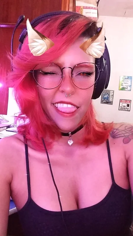 Foxxytrez OnlyFans creator with playful content