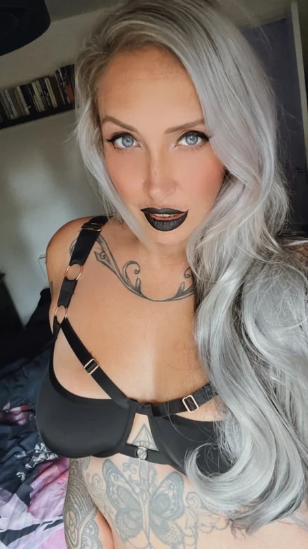 Foxy Hart - OnlyFans Creator Profile Picture