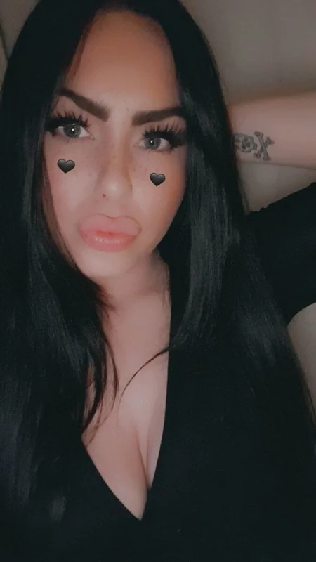 Foxyroxyx OnlyFans Curvy Girl