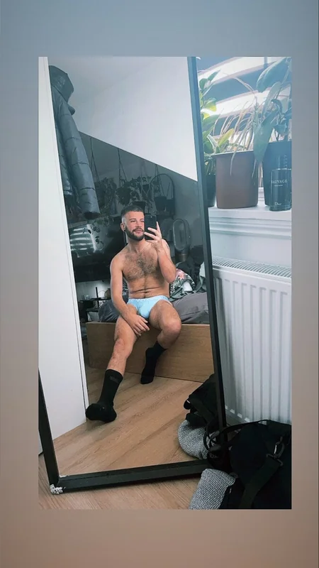 Funlad24 OnlyFans creator with exclusive content