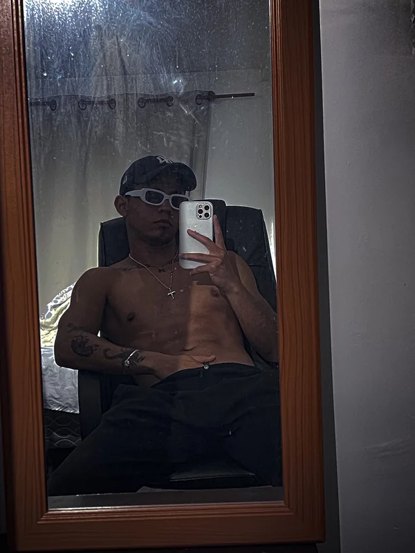 Gamboarr OnlyFans Creator with Personalized Content