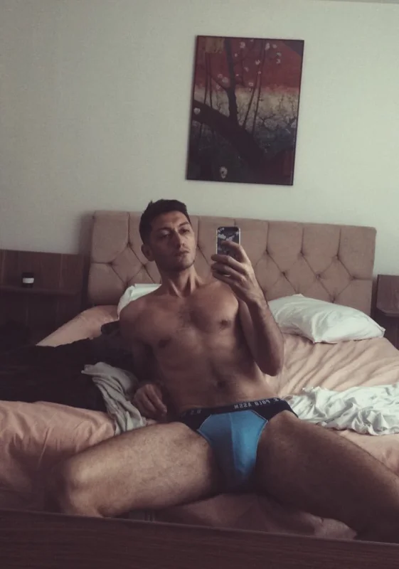 Getaname OnlyFans creator showcasing his unique style