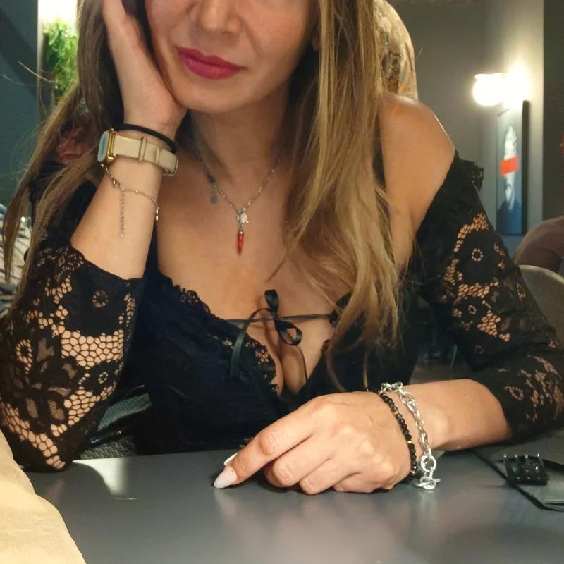 Giulia Leone OnlyFans profile