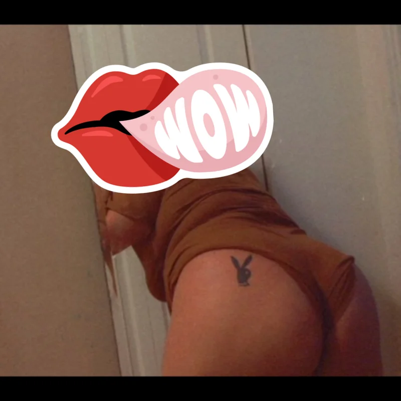 Karma OnlyFans petite tattooed creator