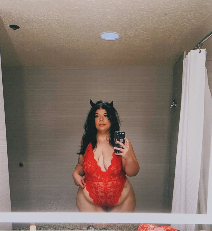 Good✨Vibes✨Wife OnlyFans Curvy