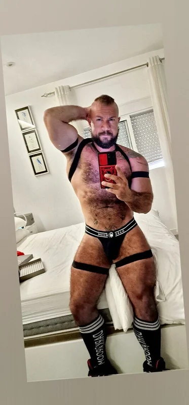 Gorillomar83 OnlyFans creator with exclusive content
