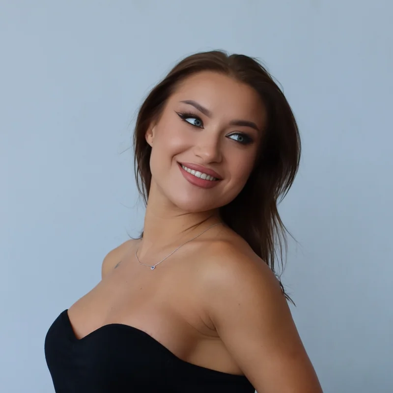 Grace Lang OnlyFans beauty and lifestyle creator