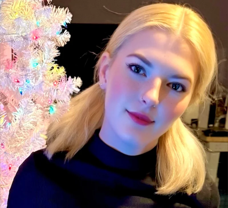 Haley OnlyFans adorable creator with a unique side