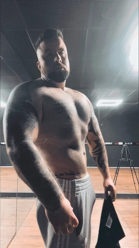 ℍℕℂ OnlyFans Profile ℍℕℂ handcuffdaddy OnlyFans BDSM creator