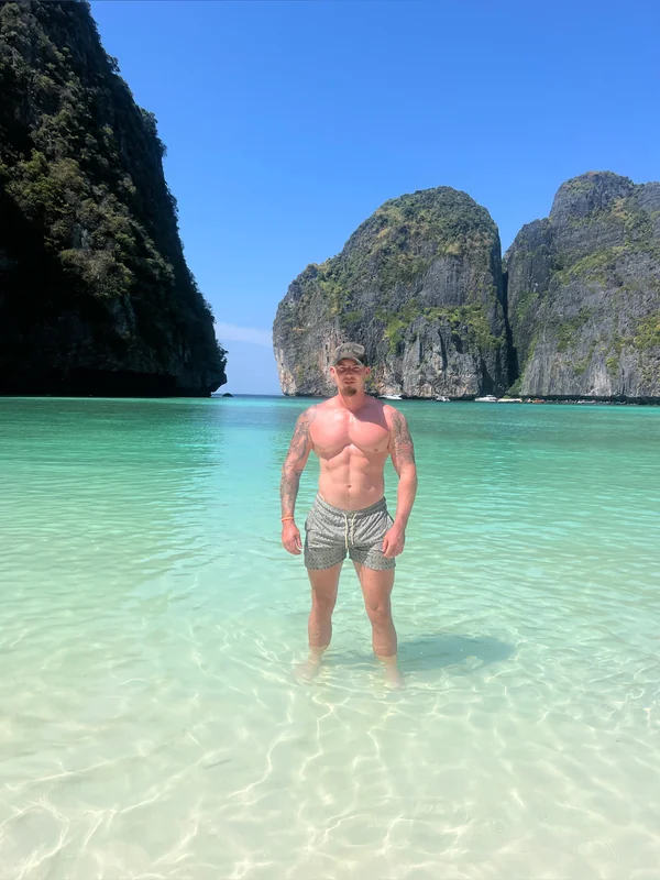 HardTomXXX OnlyFans Creator HardTomXXX OnlyFans male creator from London