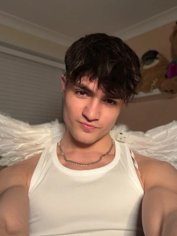HarveyTwink OnlyFans masculine British boy