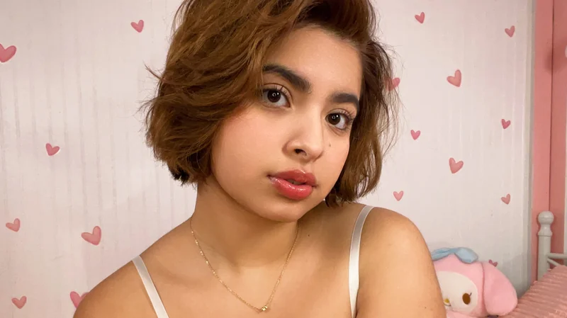 Hazel Heart OnlyFans Profile Hazel OnlyFans cutesy nerdy girl
