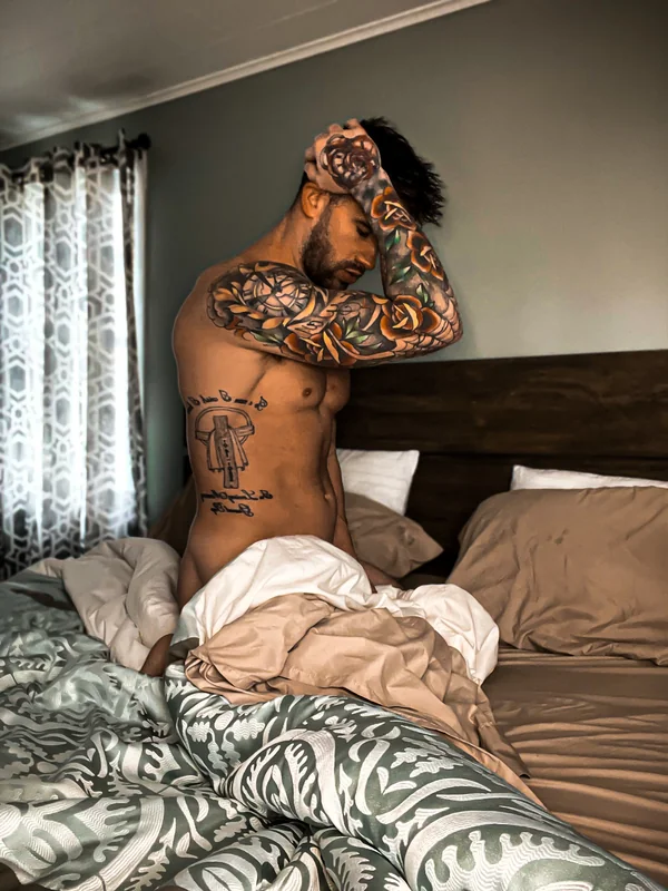 Joshua David OnlyFans male creator with engaging content