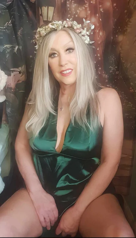 Helena Blake - OnlyFans Creator Profile Picture