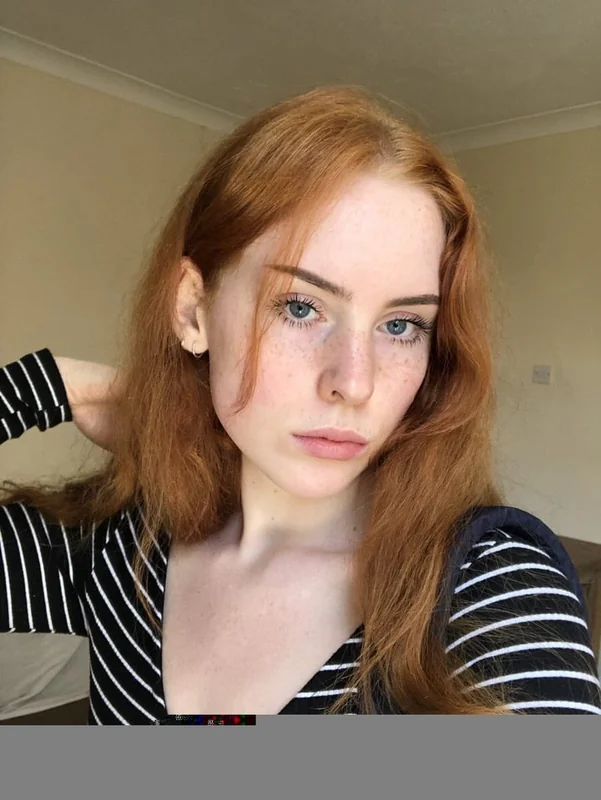 Hellokitty98 OnlyFans Creator Hellokitty98 OnlyFans ginger girl