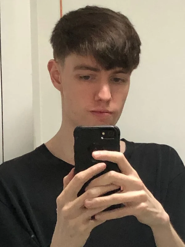 Heyitsyourboy OnlyFans solo content creator