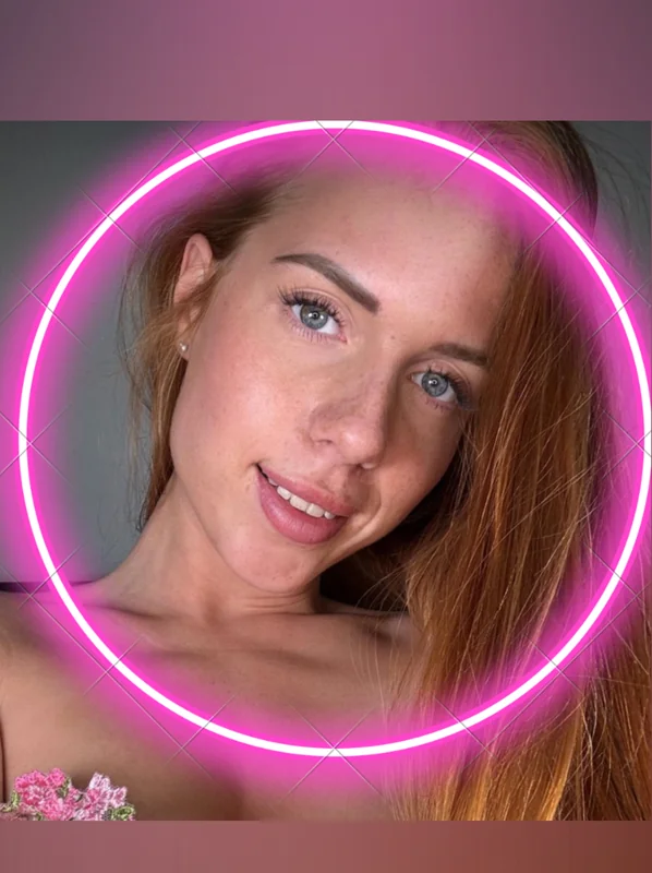 Molly on OnlyFans with flirty content