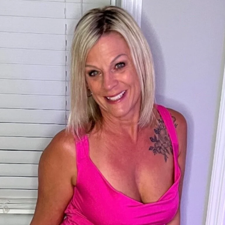 Hollyqosfreepage - OnlyFans Creator Profile Picture