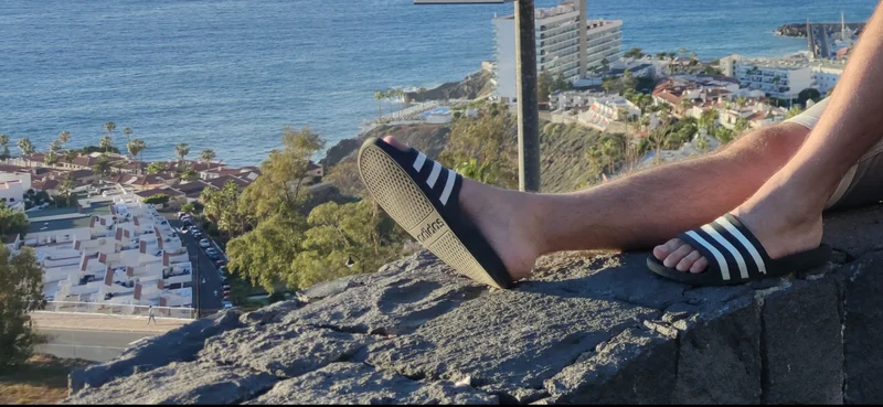 @hotbabeleg OnlyFans Profile @hotbabeleg OnlyFans creator with stunning feet content.
