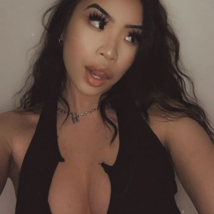 Hotgrlshit OnlyFans Glamorous Creator