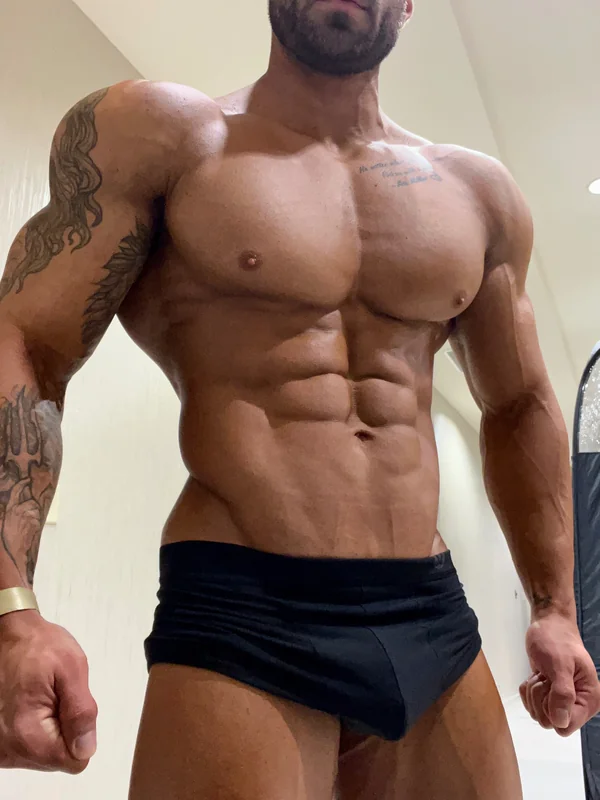 Hungbodybuilder27 OnlyFans profile