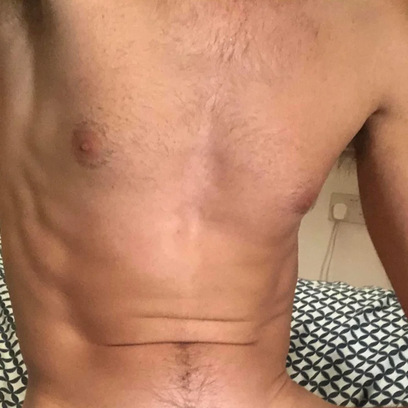 hungknownldn OnlyFans creator with powerful presence