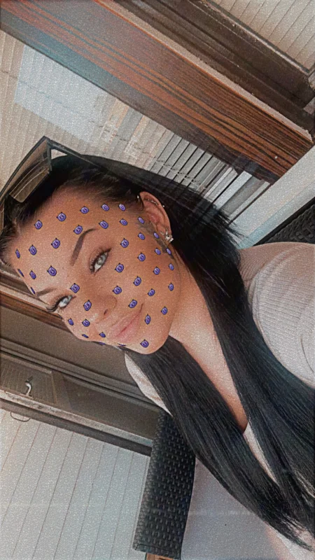 Hyllaan OnlyFans profile