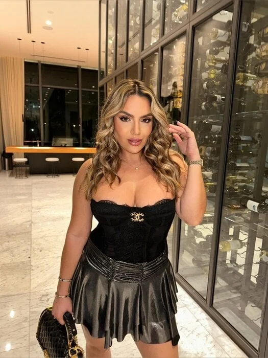 Iamaraqueenbae Official OnlyFans Profile Iamaraqueenbae OnlyFans Persian Canadian engineer