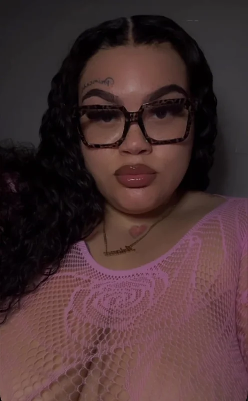Igotgoodthroat OnlyFans Profile Igotgoodthroat OnlyFans Curvy Creator