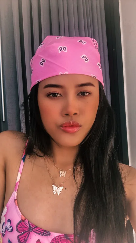Imnamfon OnlyFans creator with exclusive content
