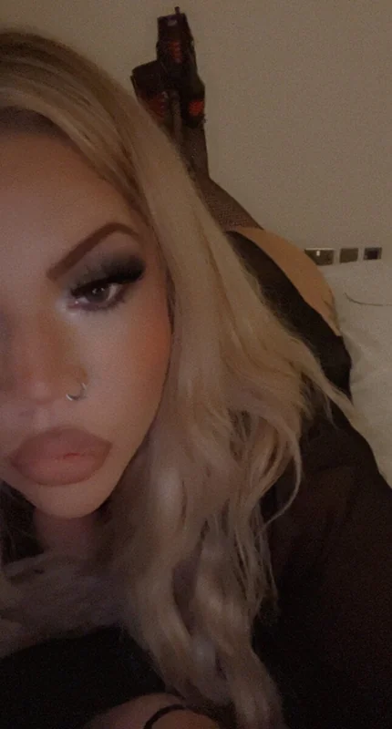 Inkedstacey OnlyFans Profile Inkedstacey OnlyFans curvy blonde creator