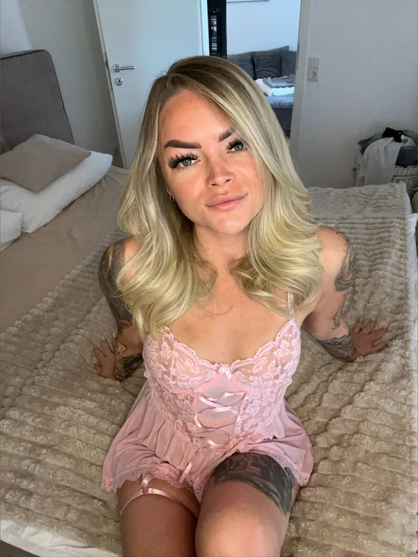 Eva OnlyFans profile