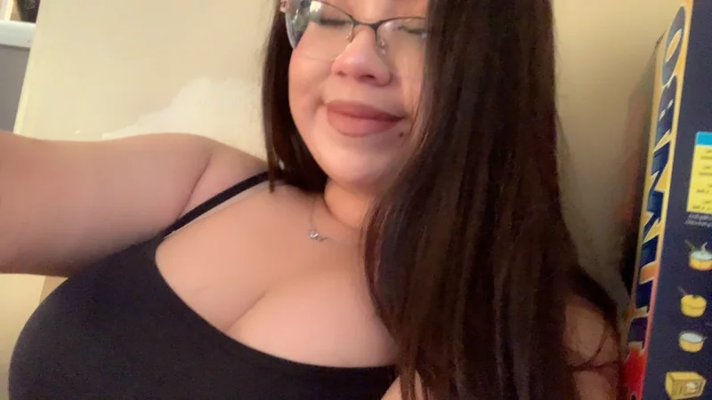 Irene on OnlyFans irene OnlyFans creator with glasses