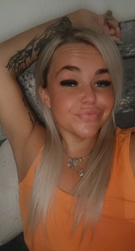 Irishxblonde OnlyFans tattooed blonde creator