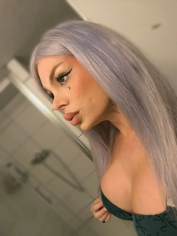 Irisweet on OnlyFans sweet and engaging creator