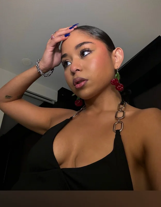 Isabelle Lopez OnlyFans Profile Isabelle Lopez OnlyFans Slim Creator