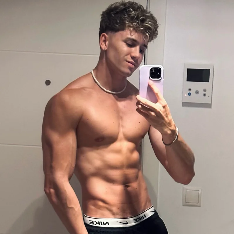 Maksim VIP Ukrainian Boy - OnlyFans Creator Profile Picture