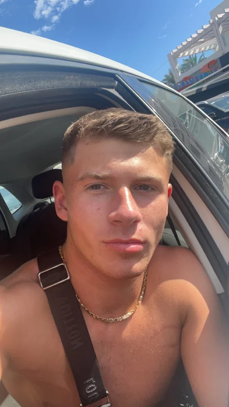 Itsshaunpaul on OnlyFans with a playful personality.