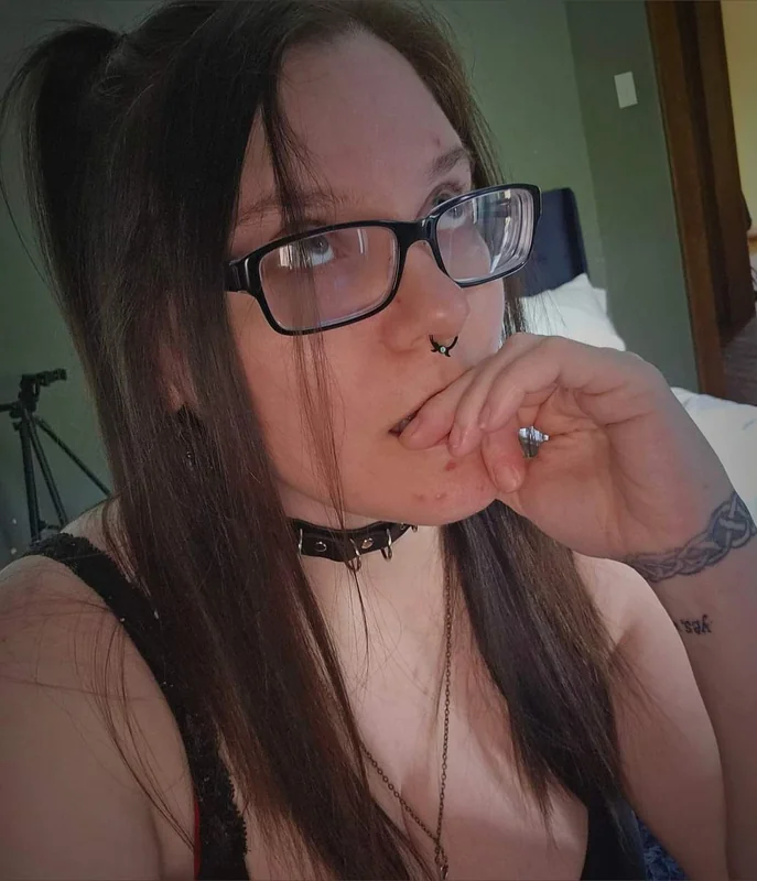 Ivoryvixen101 OnlyFans Creator Ivoryvixen101 OnlyFans creator with custom videos