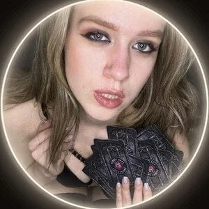Gothic Ivy OnlyFans dark aesthetic creator